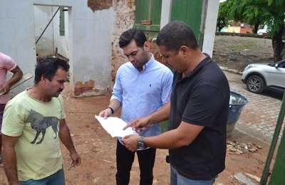 Prefeito acompanha início da obra de nova creche em São José da Laje