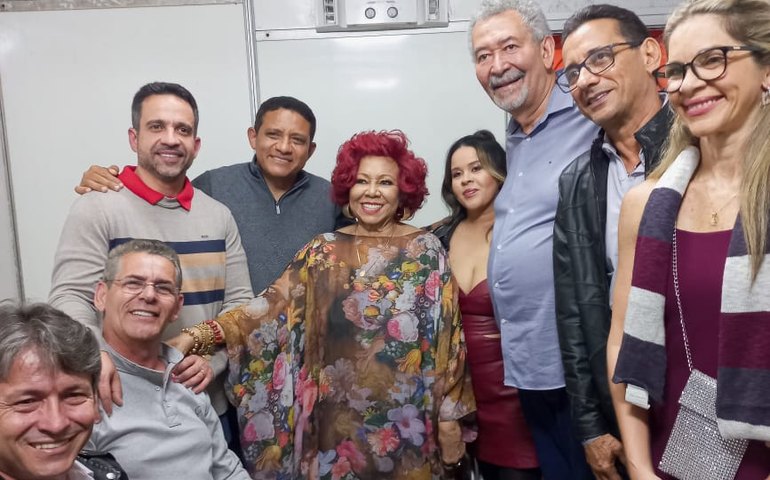 Pressionado em festa, Dantas diz que vai votar em qualquer candidato do 'imperador'. Mas qual deles?