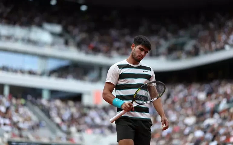Lesionado, Alcaraz desiste de Roland Garros e do Masters 1000 de Roma