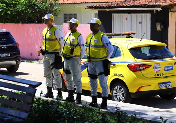 Ronda no Bairro atende turista goiano vítima de roubo e extorsão na Jatiúca