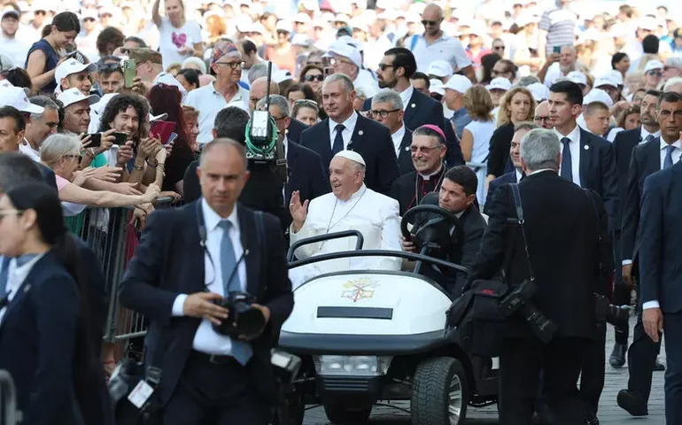 Polícia da Itália nega plano terrorista contra papa Francisco