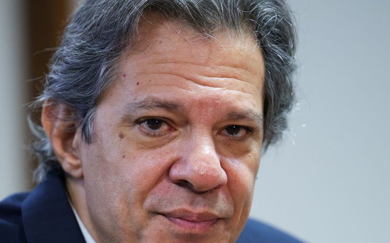 Haddad afirma que Lula vetará jabutis que encarecerão conta de luz