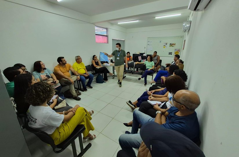 Saúde discute ações para fortalecer vínculos entre equipe e usuários da USF Cláudio Medeiros
