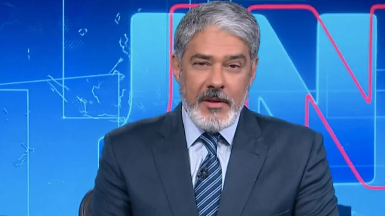 William Bonner desmente boatos de saída da Globo