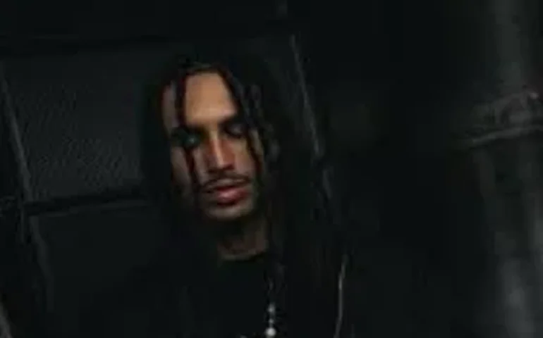 Matuê reúne artistas de festival cancelado em show improvisado