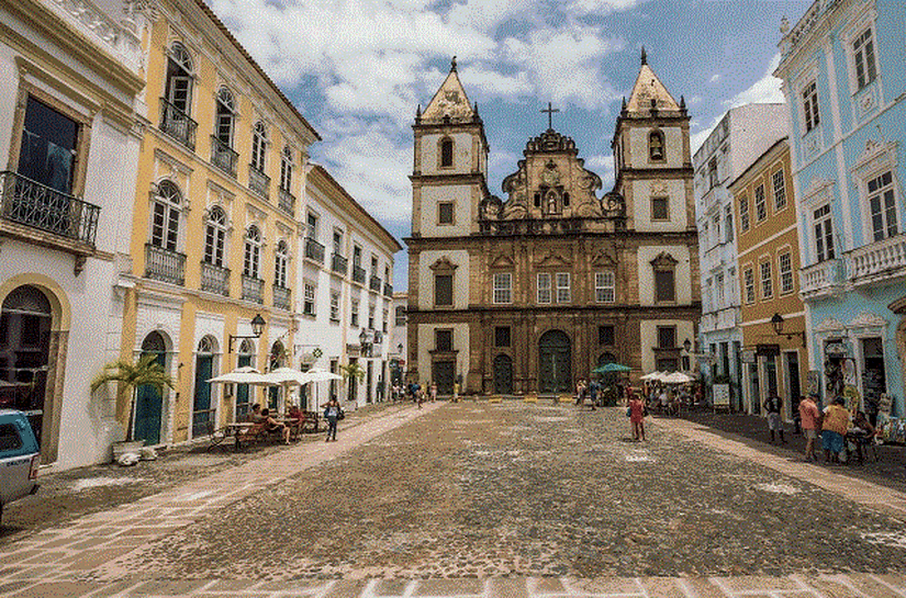 Tocha Olímpica chega a Salvador