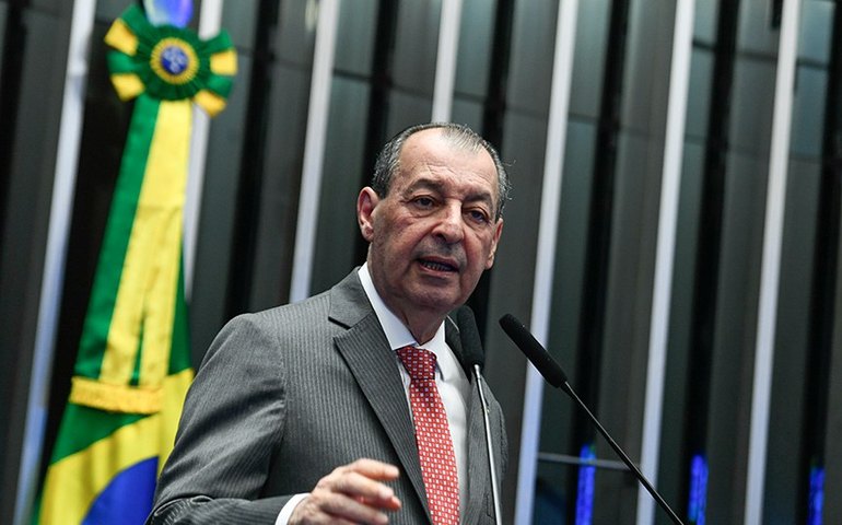 Omar Aziz diz que PSD vai apoiar Alcolumbre, mas que tem 'arestas' a serem resolvidas