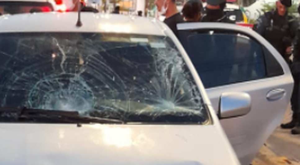 Motorista embriagado é preso após atropelar duas pessoas na Zona Sul de Aracaju / Foto: Foto: CPTran/Divulgação