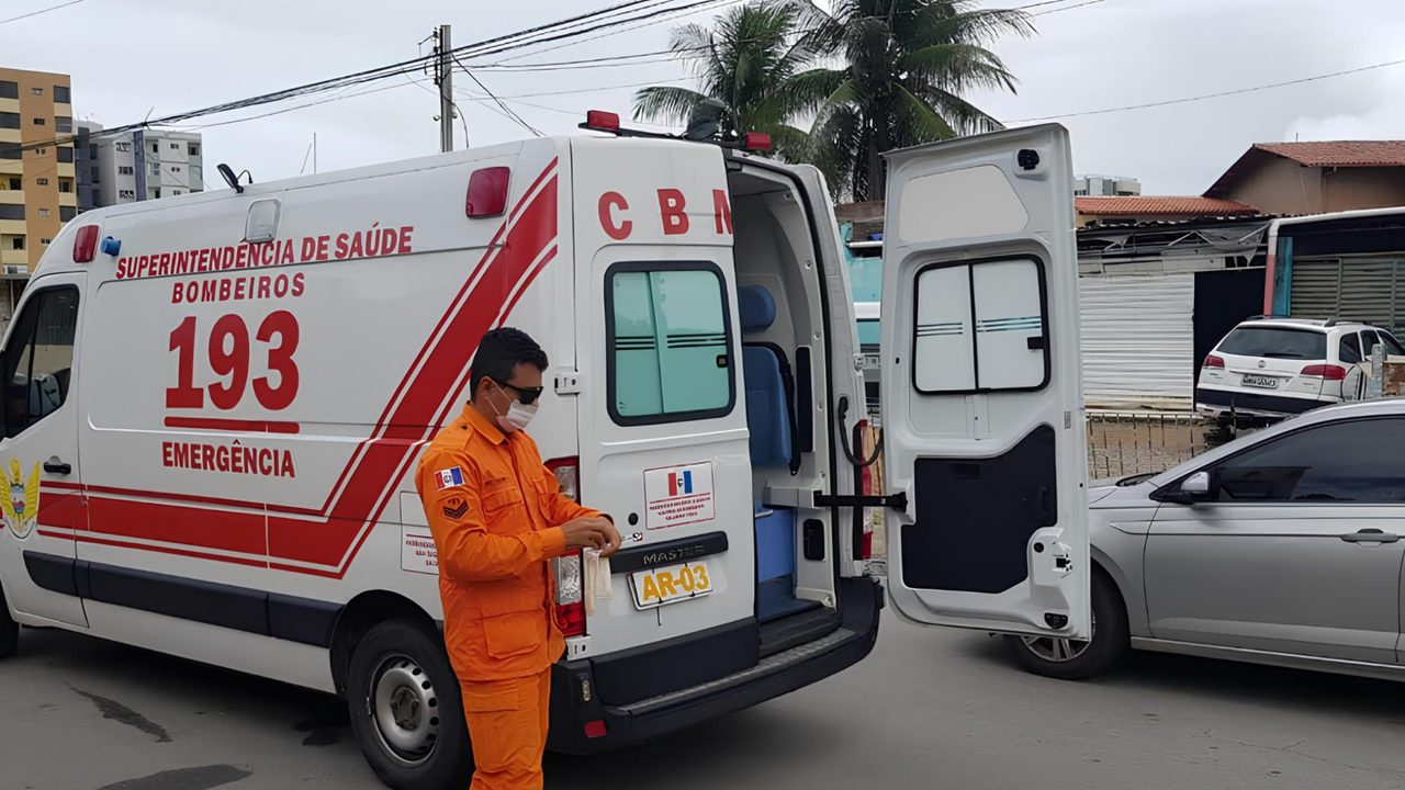 Bombeiros socorrem vítima de atropelamento na Jatiúca, em Maceió