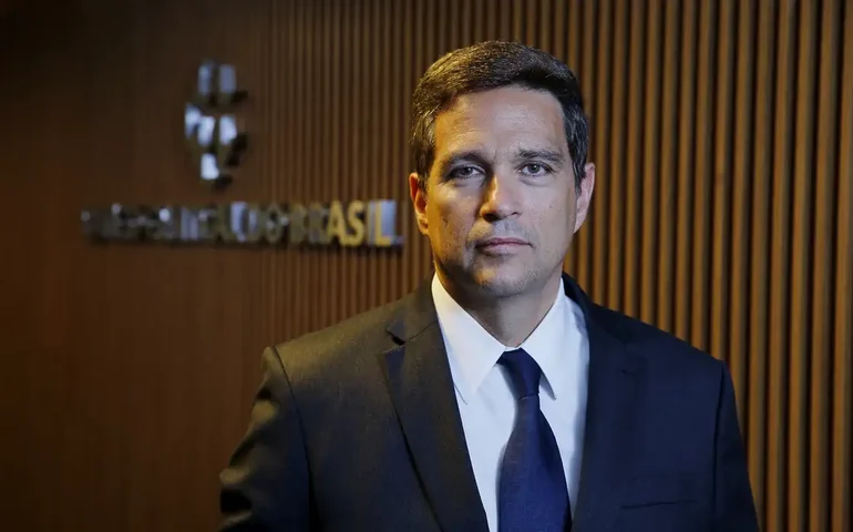 Em último dia sem silêncio de Copom, Campos Neto fala de tecnologia e não comenta IPCA no teto