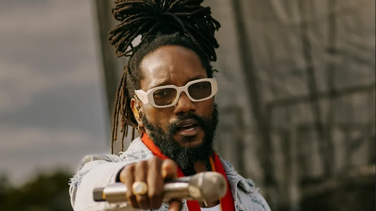 Kabaka Pyramid celebra a cultura reggae no novo single 'Rotation' e antecipa seu próximo projeto de estúdio