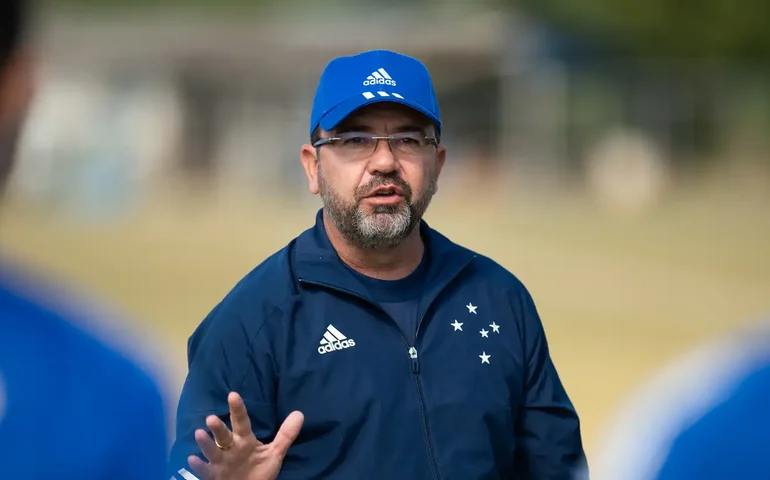 Sport anuncia a saída do técnico Enderson Moreira antes da rodada final da Série-B