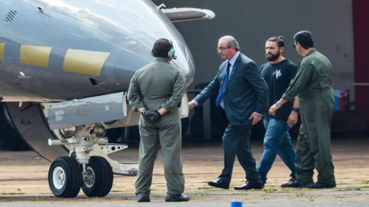 Cunha chama decisão de prendê-lo de “absurda”
