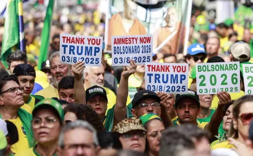 Bolsonaristas pedem anistia e agradecem EUA em atos pelo país