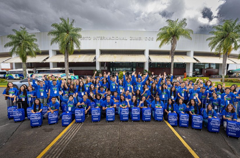 Alunos do Daqui Pro Mundo embarcam para intercâmbio após cerimônia de despedida nesta quinta