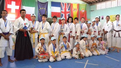 Grupo Coringa patrocina V Copa de Karatê