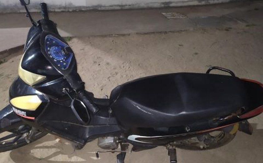 Jovem é preso com moto roubada em Arapiraca