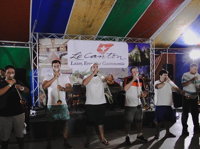 Cerveja e cachaça com fartura: Conheça hotéis que promovem eventos exclusivos dedicados às bebidas