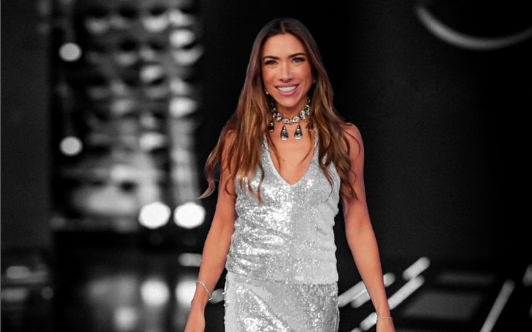 Patrícia Abravanel pede forças para o SBT no 1º programa exibido após a morte de Silvio Santos