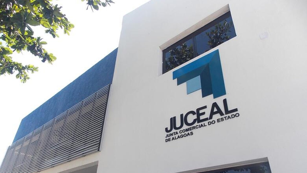 Alagoas bate recorde de aberturas de empresas com mais de 40 mil negócios constituídos em 2021