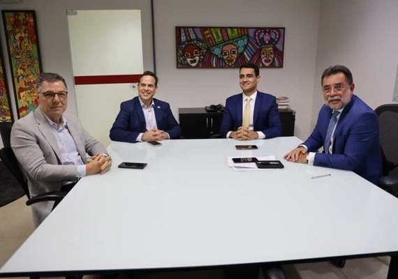 PGJ Lean Araújo e Prefeito de Maceió debatem a construção de políticas públicas