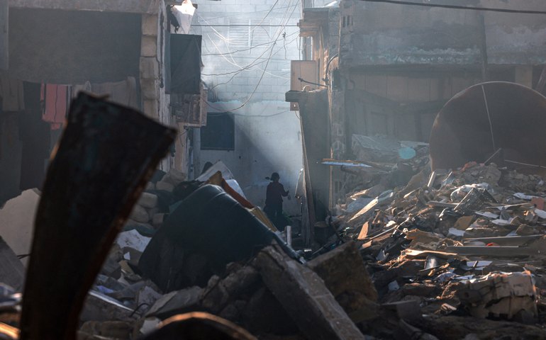 Autoridades palestinas dizem que ataque israelense matou 49 na Faixa de Gaza