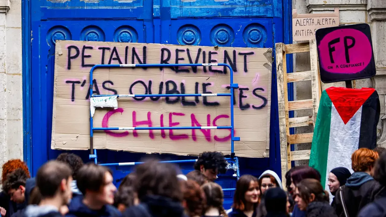 Milhares de pessoas protestam contra a extrema direita na França