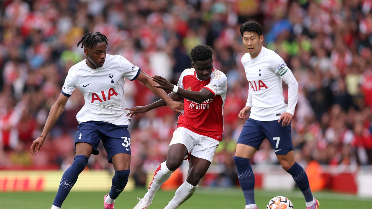 Arsenal e Tottenham empatam em clássico; Liverpool e Brighton vencem e perseguem o líder