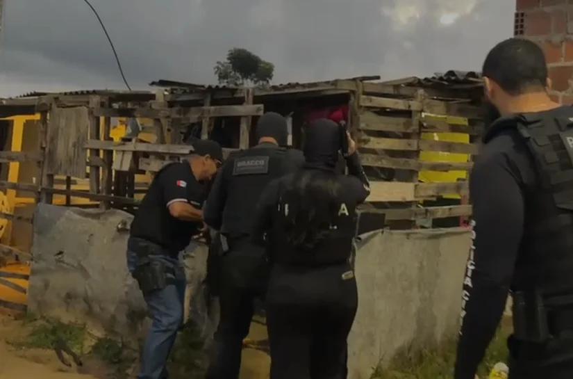 Duas pessoas são presas em operação de combate a grupo criminoso, em Alagoas