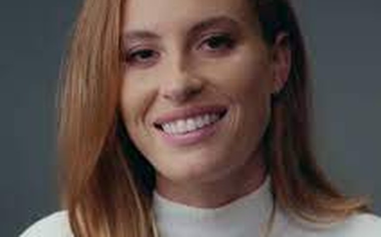 Show de Fletcher no Lollapalooza: alegria, flerte e até 'Parabéns a Você' do público