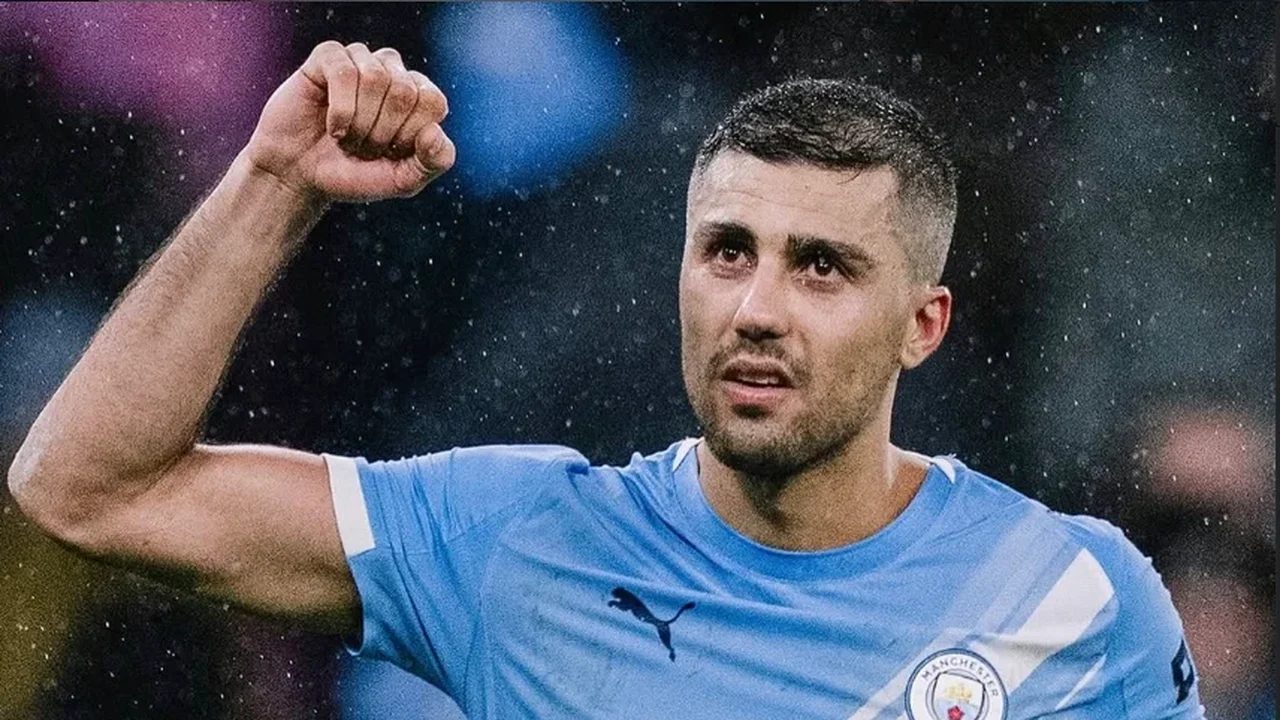 Técnico do Manchester City revela que Rodri passará por cirurgia