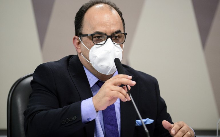 Amilton admite que mensagem enviada a Dominguetti foi &#8216;uma bravata minha&#8217;