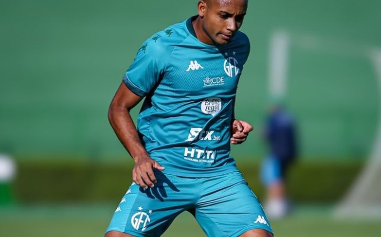 Guarani inicia preparação para o dérbi na Série B com suspensos e dúvida na lateral