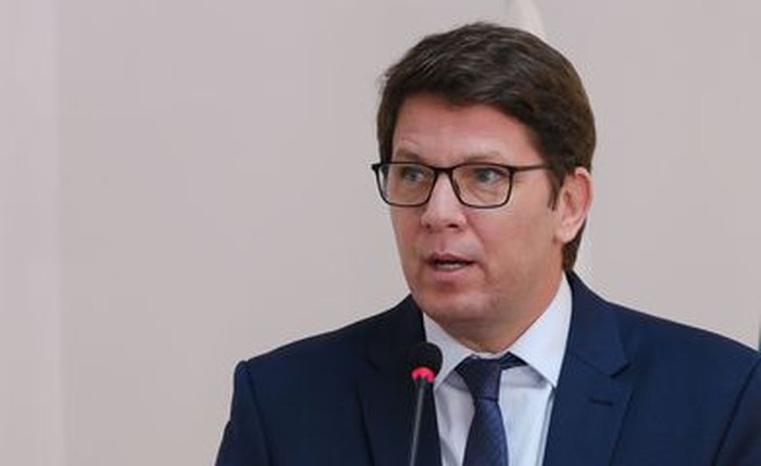 Mario Frias é alvo de ação no STF enquanto cumpre agenda internacional fora do Brasil