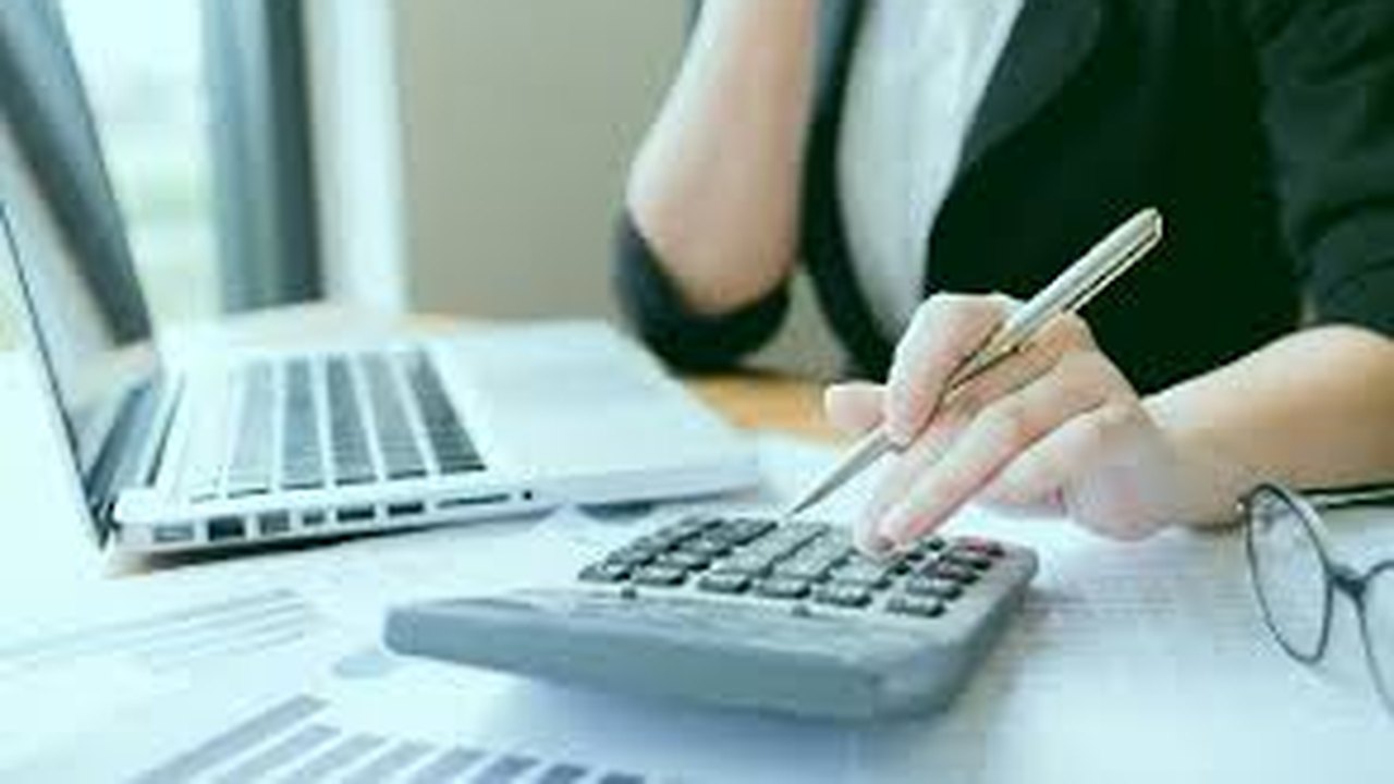 199 mil consumidores da capital estão endividados