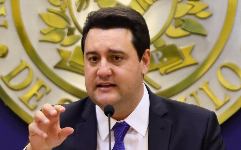 Governo do Paraná confirma Ratinho Junior no toque de sino da privatização da Copel