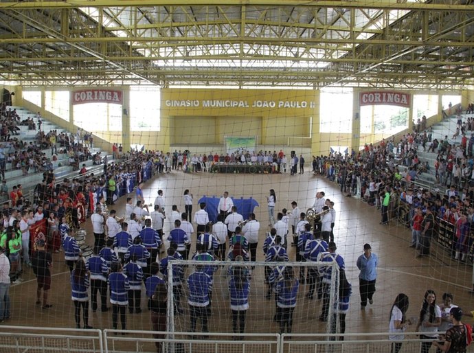 Arapiraca: com ginásio lotado, Teófilo inicia 19ª edição dos Jogos Escolares