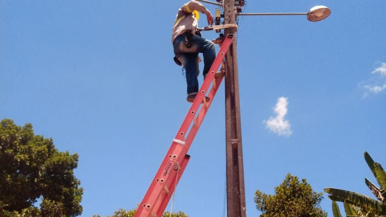 Infraestrutura de Branquinha intensifica serviços de manutenção na iluminação pública