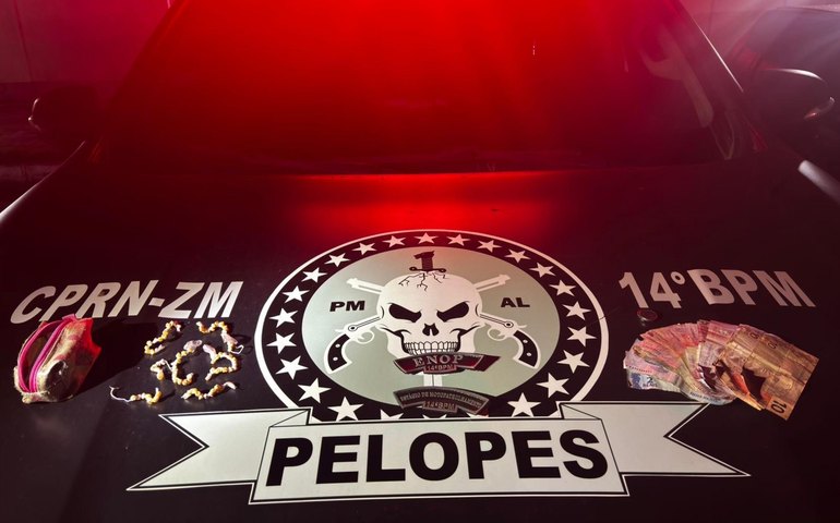 PM apreende quase 100 pedras de crack e recupera moto roubada em Messias