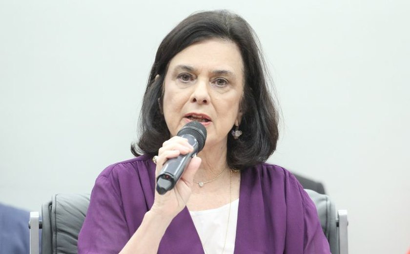 Governo tem compromisso com o SUS, diz ministra ao ser questionada sobre eventuais cortes na saúde