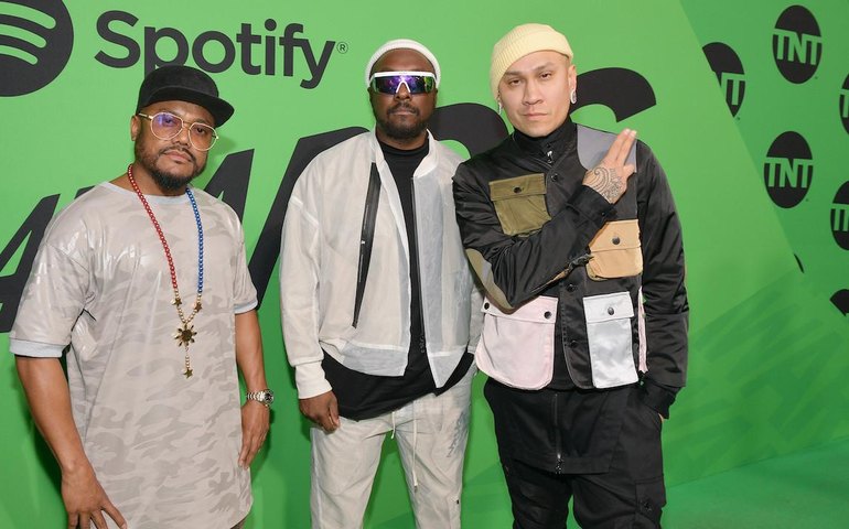 Black Eyed Peas lança novo álbum de reggaeton e clipe com Maluma