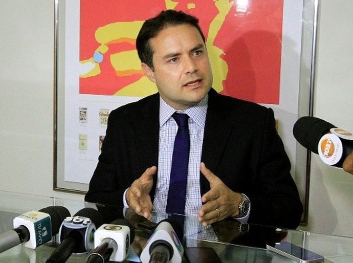 Renan Filho afirma que vai corrigir dívida pública do Estado