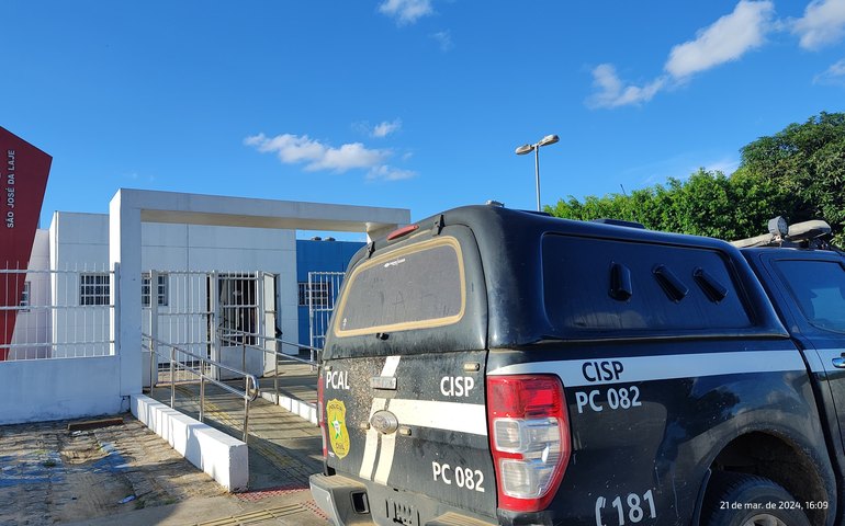 Polícia Civil prende homem acusado de feminicídio em Poço das Trincheiras