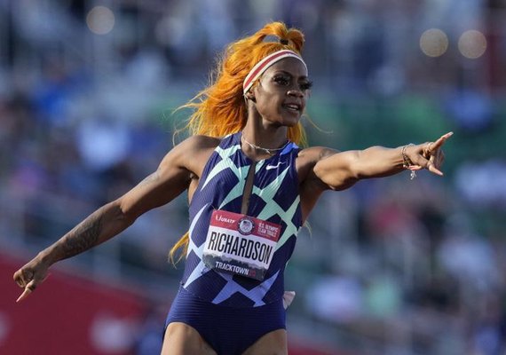 Favorita nos 100m, americana testa positivo para maconha e pode não ir a Tóquio