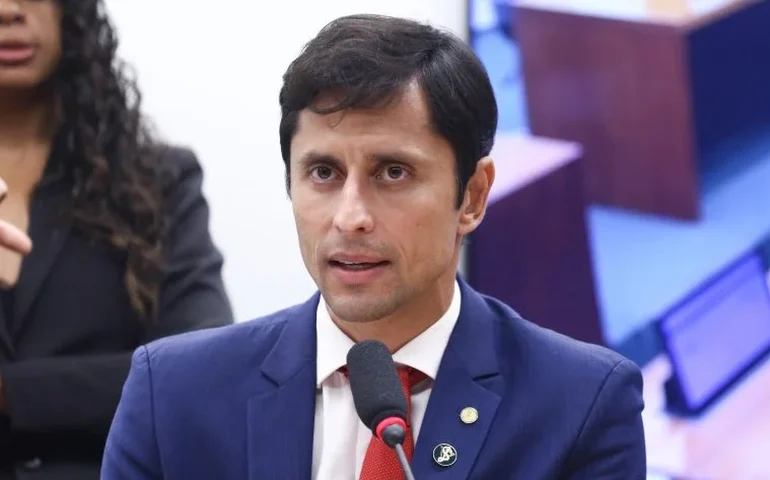 Comissão aprova novas regras para BPC e autoriza uso de videoconferência em avaliações