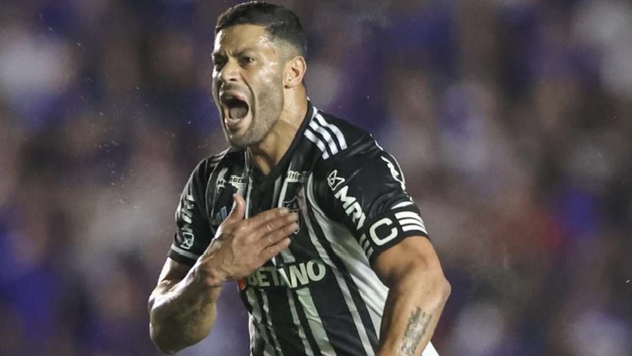 Hulk e Paulinho brilham, o Atlético-MG supera o Fortaleza e dorme no G-4 do Brasileirão