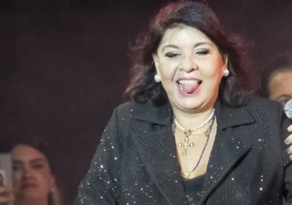 Roberta Miranda revela que ela e o pai se apaixonaram por mesma mulher