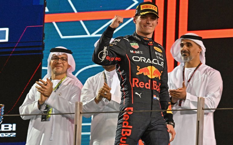 Verstappen vence em Abu Dabi e Leclerc fatura vice-campeonato na Fórmula 1