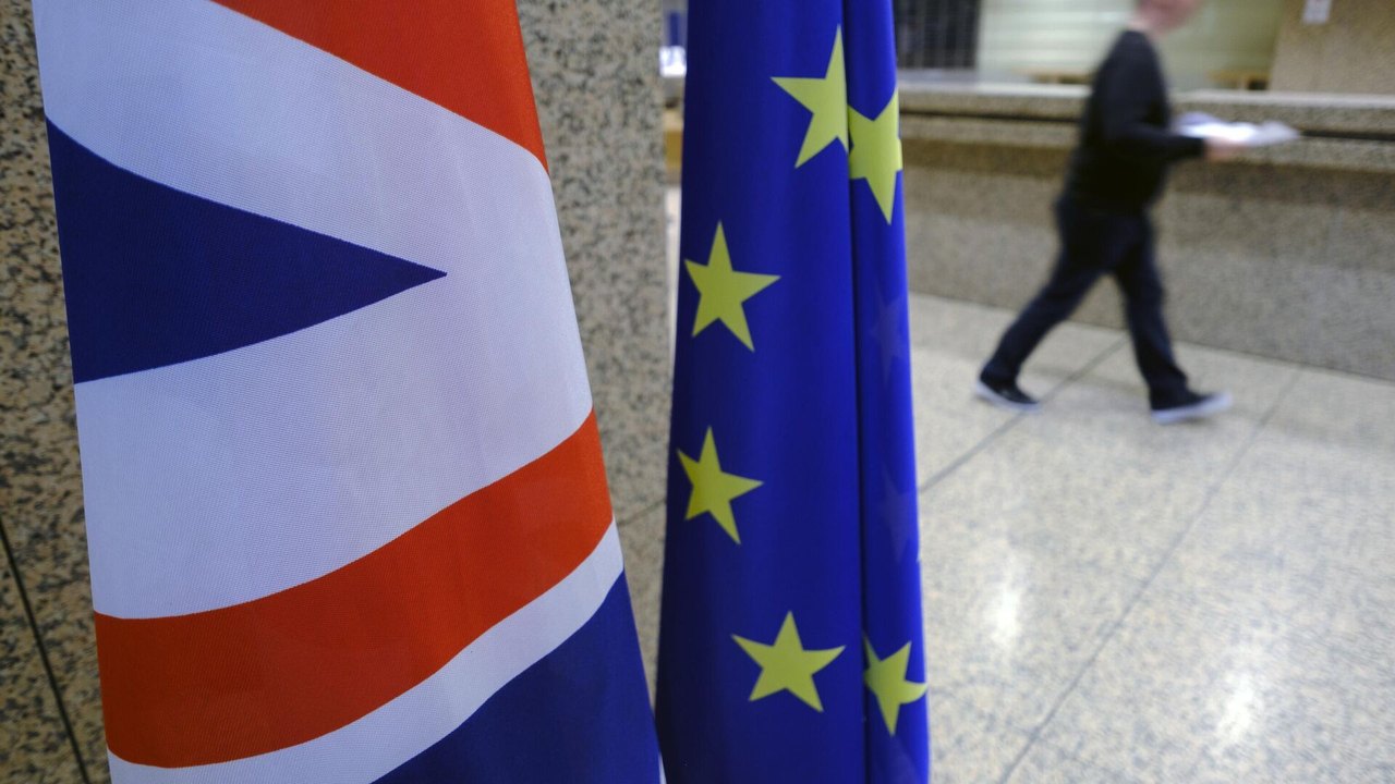 Reino Unido mina unidade da União Europeia ao liderar E3, diz analista