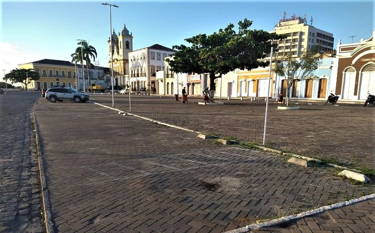 Prefeitura de Penedo faz contrato emergencial para garantir manutenção da coleta de lixo